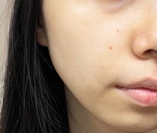 [툴앤썸] 메이크업 브러시로 바르고 호빵 스펀지로 클렌징하는 A-Z 뷰티툴 5종 — 4점을 준 리뷰어가 2021년 1월 올린 사용 사진