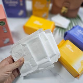 에어퀸 뉴브레스 유기농 생리대 4종 (팬티라이너 20P + 중형 10P + 대형 10P + 오버나이트 8P)_체험단 — 5점을 준 리뷰어가 2024년 6월 올린 사용 사진
