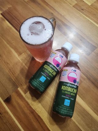 더그레잇티 콤부차 [매일유업] 더그레잇티 44kcal 콤부차 300ml *12개입 (오리지널 6개+베리리치 6개) — 5점을 준 리뷰어가 2023년 7월 올린 사용 사진