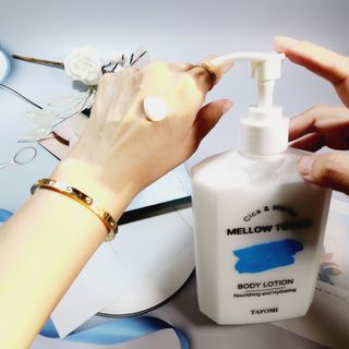 타포미 멜로우 터치 바디로션 500ml — 5점을 준 리뷰어가 2023년 1월 올린 사용 사진