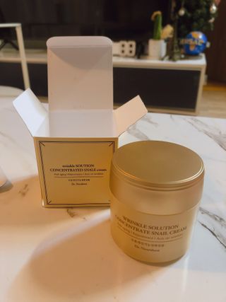 Dr.느루벗 느루벗 링클 솔루션 콘센트레이트 스네일 탄력 달팽이 크림 80g — 5점을 준 리뷰어가 2021년 3월 올린 사용 사진
