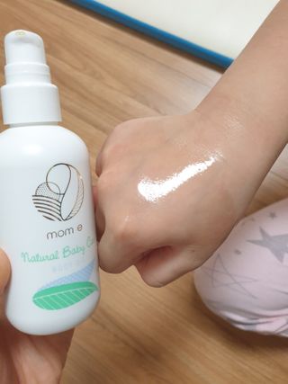 mom e 맘이 내추럴 베이비 케어 크림+바디오일 — 3점을 준 리뷰어가 2021년 1월 올린 사용 사진