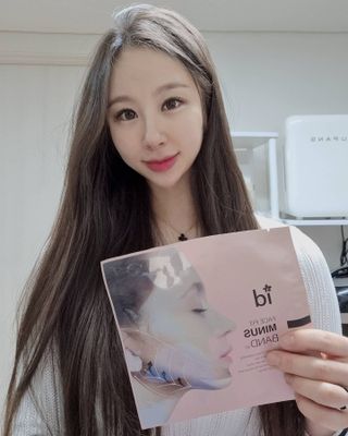 아이디플라코스메틱 아이디 페이스핏 마이너스 밴드 v2 — 5점을 준 리뷰어가 2021년 5월 올린 사용 사진