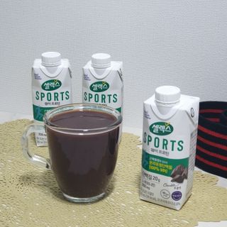 셀렉스스포츠 셀렉스 스포츠 웨이 프로틴 초콜릿 _ 330ml x 12팩 — 5점을 준 리뷰어가 2021년 3월 올린 사용 사진
