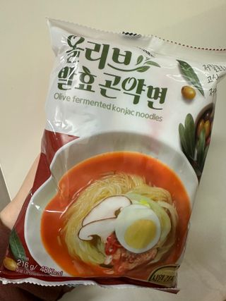 클린24시간 올리브발효곤약면 시원김치면 1세트-(3봉) — 5점을 준 리뷰어가 2023년 12월 올린 사용 사진