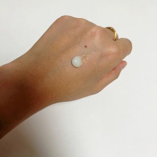 랑벨 랑바이오 블랙 시카 크림 50ml(블랙비 프로폴리스, 시카 4종, 판테놀 10 함유) — 5점을 준 리뷰어가 2022년 7월 올린 사용 사진