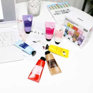쿤달 BT21 시어버터 앤 마카다미아 퓨어 핸드크림 50ml 7구 기프트 세트 — 5점을 준 리뷰어가 2021년 3월 올린 사용 사진