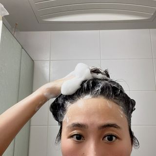 닥터시드 티트리 앤 라임 비건 지성케어 쿨 탈모 두피 워터 스케일러 — 5점을 준 리뷰어가 2024년 5월 올린 사용 사진