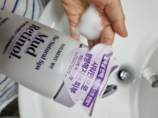 벨먼 내추럴 스파 머드레티놀 바디워시(그린로즈, 미드나잇 피오니) — 5점을 준 리뷰어가 2022년 6월 올린 사용 사진