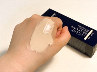 아이앤립 / EYENLIP 아이앤립 루센트 비비크림 2 Color — 5점을 준 리뷰어가 2021년 5월 올린 사용 사진