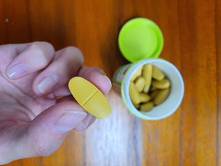 Swisse 스위스 고함량 밀크씨슬 35,000mg 60정 — 5점을 준 리뷰어가 2021년 11월 올린 사용 사진