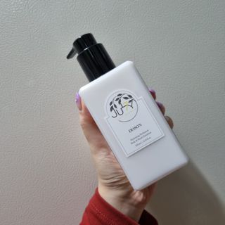 줄라이 모닝 _ JULY MORNING 줄라이모닝 하이드레이팅 퍼퓸드 바디앤핸드 에멀젼 — 5점을 준 리뷰어가 2021년 9월 올린 사용 사진