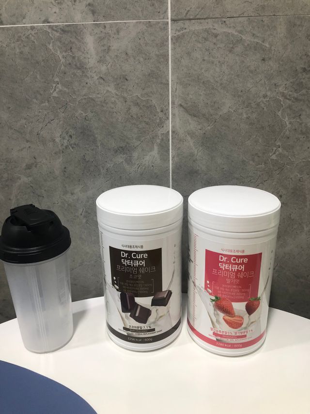 뉴트리션팩토리 닥터큐어 프리미엄쉐이크 다이어트쉐이크 리뷰 사진