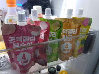 참앤들황토농원 10가지 맛, 입맛대로 스페셜하게~ 가볍게 한 포 땡! 곤약젤리 스페셜 패키지 130ml x 30포 — 5점을 준 리뷰어가 2022년 12월 올린 사용 사진