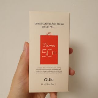 [오띠] SET_더마 컨트롤 선 크림( SPF50+ PA++++) & 100 마스크팩 x  4매 (수분/탄력/광채/장벽) — 5점을 준 리뷰어가 2022년 7월 올린 사용 사진