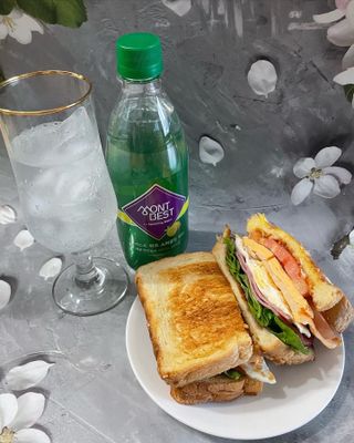 몽베스트 Montbest with Sparkling water Lemon OR Lime 20병(랜덤) — 5점을 준 리뷰어가 2022년 8월 올린 사용 사진