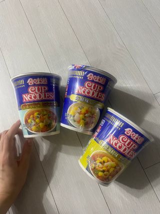 NISSIN 닛신 컵누들  4종 - 씨푸드오리지날, 씨푸드 스파이시, 씨푸드 커리, 씨푸드 XO소스 — 4.5점을 준 리뷰어가 2022년 4월 올린 사용 사진