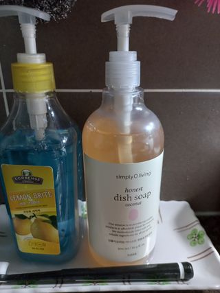 심플리오리빙 어니스트 주방세제 본품 500ml + 리필 900ml (코코넛향) — 5점을 준 리뷰어가 2022년 6월 올린 사용 사진