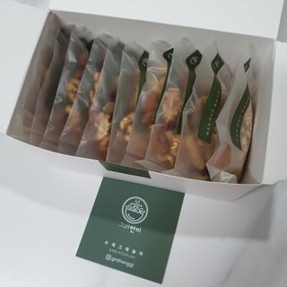 [그래한끼] 무설탕/저당 시리얼타입 수제그래놀라 (40gX10개) — 5점을 준 리뷰어가 2022년 8월 올린 사용 사진