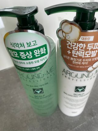 어라운드미 [어라운드 미] 탈모 증상 완화 스칼프 샴푸 + 두피 영양 공급 트리트먼트 — 4점을 준 리뷰어가 2021년 6월 올린 사용 사진