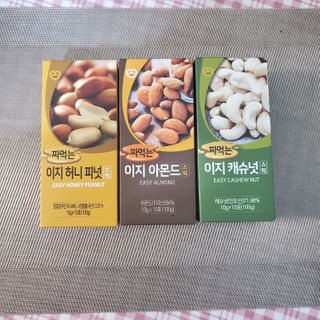 짜먹는 이지견과 짜먹는 이지아몬드, 짜먹는 이지허니피넛, 짜먹는 이지캐슈넛 각 10g X  10포 — 5점을 준 리뷰어가 2021년 2월 올린 사용 사진