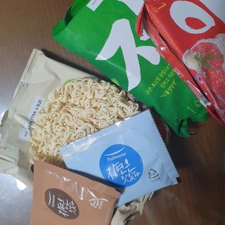 [풀무원] 자연은맛있다 정면, 백면, 홍면  세트 — 5점을 준 리뷰어가 2021년 4월 올린 사용 사진