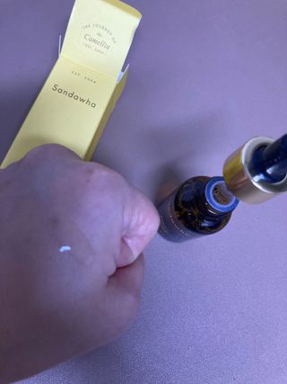 스킨큐어 산다화 비타민c 화이트닝 에센스 30ml — 5점을 준 리뷰어가 2023년 7월 올린 사용 사진