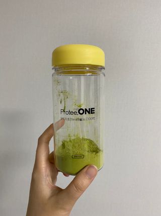 프로티원 단백질쉐이크 녹차맛 2주분 1통+보틀 — 4점을 준 리뷰어가 2021년 4월 올린 사용 사진
