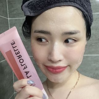 라플로렐 프로방스 로즈 폼클렌저 — 5점을 준 리뷰어가 2022년 1월 올린 사용 사진