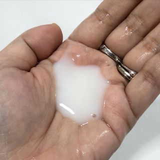 방방곳곳 편림초 마이크로바이옴 샴푸 — 5점을 준 리뷰어가 2022년 3월 올린 사용 사진