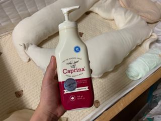 카프리나 산양밀크 모이스춰라이징 바디로션 350ml(오리지널향) — 5점을 준 리뷰어가 2023년 4월 올린 사용 사진