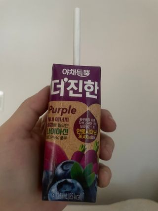 [롯데칠성] 야채듬뿍 더'진한 [롯데칠성] 야채는 이제 COLORFULL! 야채듬뿍  더 진한 레드 4개 +퍼플 4개 (총 8개) — 5점을 준 리뷰어가 2023년 6월 올린 사용 사진
