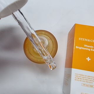 체르엠 스템앤셀 비타민 브라이트닝 에센스 30ml 1개 — 5점을 준 리뷰어가 2022년 2월 올린 사용 사진