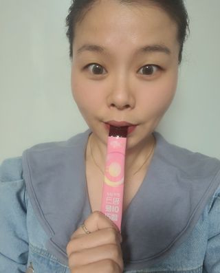 [인디닥터] 면역 생생 핑크 이뮨 젤리 — 5점을 준 리뷰어가 2022년 6월 올린 사용 사진