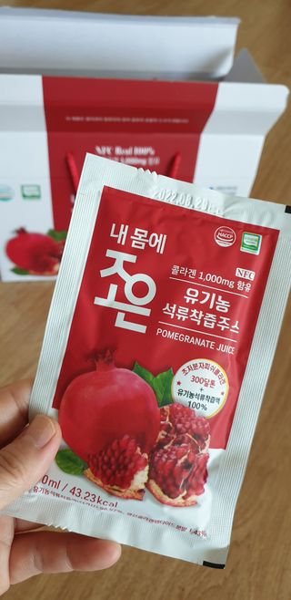 농업회사법인조은 유기농 석류 NFC 착즙주스 70ml 30포 — 5점을 준 리뷰어가 2021년 10월 올린 사용 사진