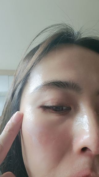 프리마인 선크림만 바꿨을 뿐인데 매일 물 2L챙겨먹고 기초케어 완벽하게 한 물빛피부 완성,셀라브UV프로텍터 — 4.5점을 준 리뷰어가 2023년 6월 올린 사용 사진