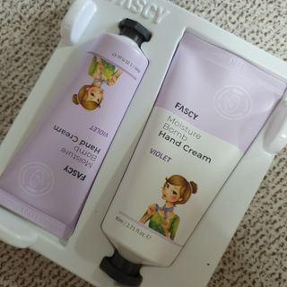 파시 FASCY 高保湿ハンドクリーム40ml+80ml セット — 5점을 준 리뷰어가 2021년 5월 올린 사용 사진