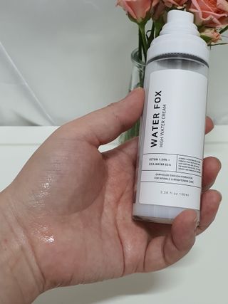 가치 WATERFOX(워터폭스)-엑토인 시카-비옴 하이 워터 크림 (100ml) — 5점을 준 리뷰어가 2023년 3월 올린 사용 사진