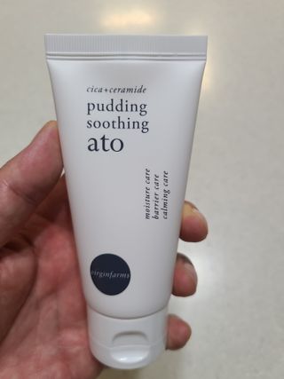냉장고에 넣어요, 붉은 트러블 피부 다음날 진정되요 [버진팜스 푸딩수딩아토] — 5점을 준 리뷰어가 2021년 9월 올린 사용 사진