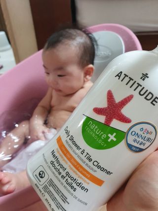 에티튜드 천연 데일리 욕조 클리너 EWG 그린 욕조세제 저자극 하이포알러제닉 친환경 비건 — 5점을 준 리뷰어가 2022년 8월 올린 사용 사진