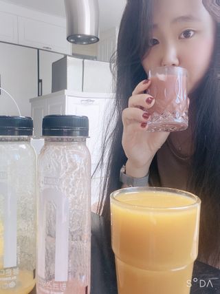 BLENDY'S 핑크 스무디+블론디 스무디 — 4점을 준 리뷰어가 2021년 9월 올린 사용 사진