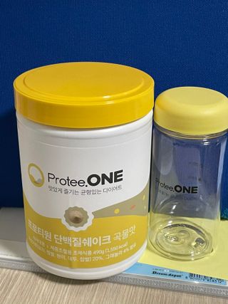 프로티원 단백질쉐이크 곡물맛 2주분 1통+보틀 — 5점을 준 리뷰어가 2021년 4월 올린 사용 사진