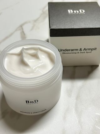 비엔디 2NOW[한글]]BnD 바디 미백 겨드랑이 크림 — 4점을 준 리뷰어가 2025년 3월 올린 사용 사진