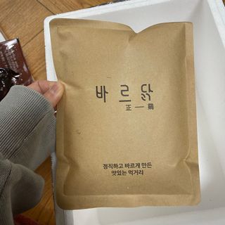 바르닭 소스품은 닭가슴살 7종 & 티몬한정판매 2종 세트 총 9팩 — 5점을 준 리뷰어가 2021년 12월 올린 사용 사진