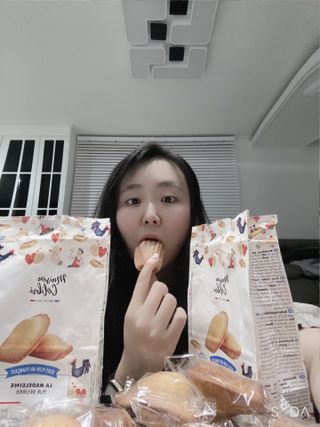 [메종콜리브리] 프랑스 마들렌 메종콜리브리 플레인 마들렌 2팩 — 4점을 준 리뷰어가 2022년 2월 올린 사용 사진