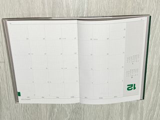 리훈 2024다이어리 아이라이크 모눈다이어리 — 5점을 준 리뷰어가 2023년 9월 올린 사용 사진