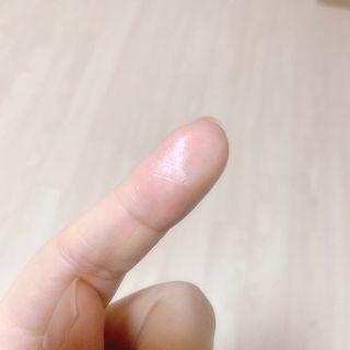 틱톡 [후르디아] 튼입술해결템 올리브영 블루베리 하이드레이팅 허니 립밤 — 5점을 준 리뷰어가 2024년 3월 올린 사용 사진