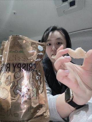 미즈꼬레아 치즈맛 누룽지크리스피 — 4점을 준 리뷰어가 2022년 2월 올린 사용 사진