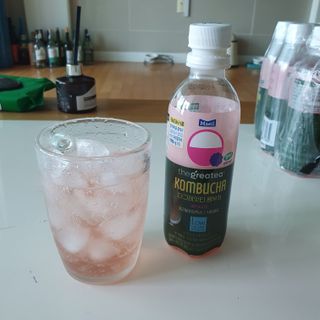 더그레잇티 콤부차 [매일유업] 더그레잇티 44kcal 콤부차 300ml *12개입 (오리지널 6개+베리리치 6개) — 5점을 준 리뷰어가 2023년 7월 올린 사용 사진