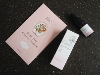라라로즈데이 시즌2 천연 아로마오일 Y존 케어 속옷향수 이너퍼퓸 5ml  여성의 자존감을 UP시키자 — 5점을 준 리뷰어가 2021년 8월 올린 사용 사진